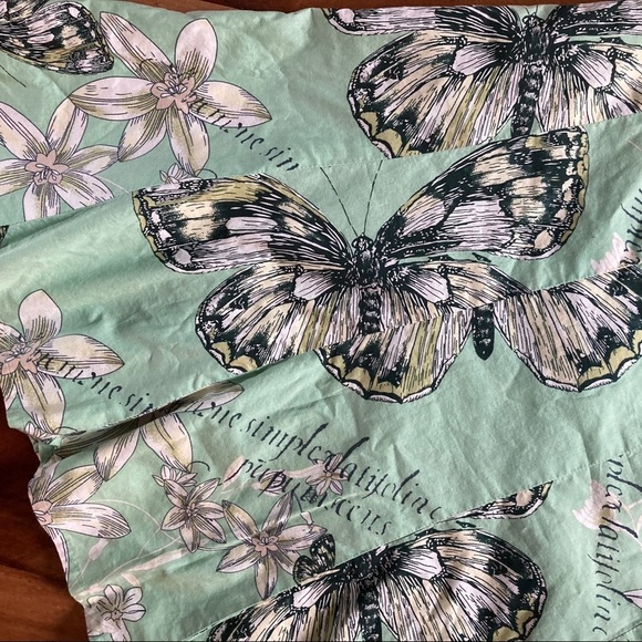 Ann Taylor Butterfly Skirt - Picture 4 of 5
